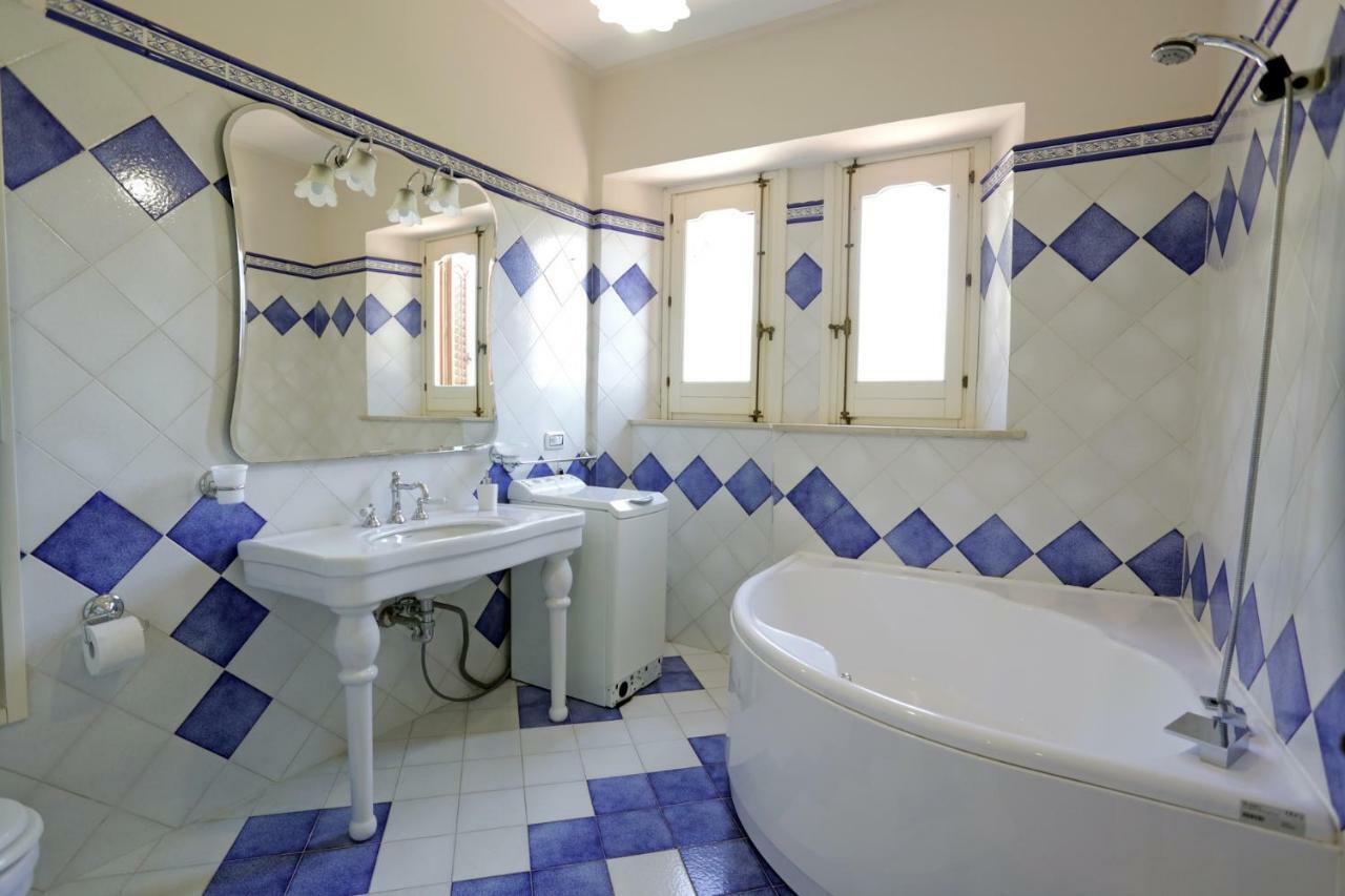 Eremo Delle Grazie Apartment Испика Екстериор снимка